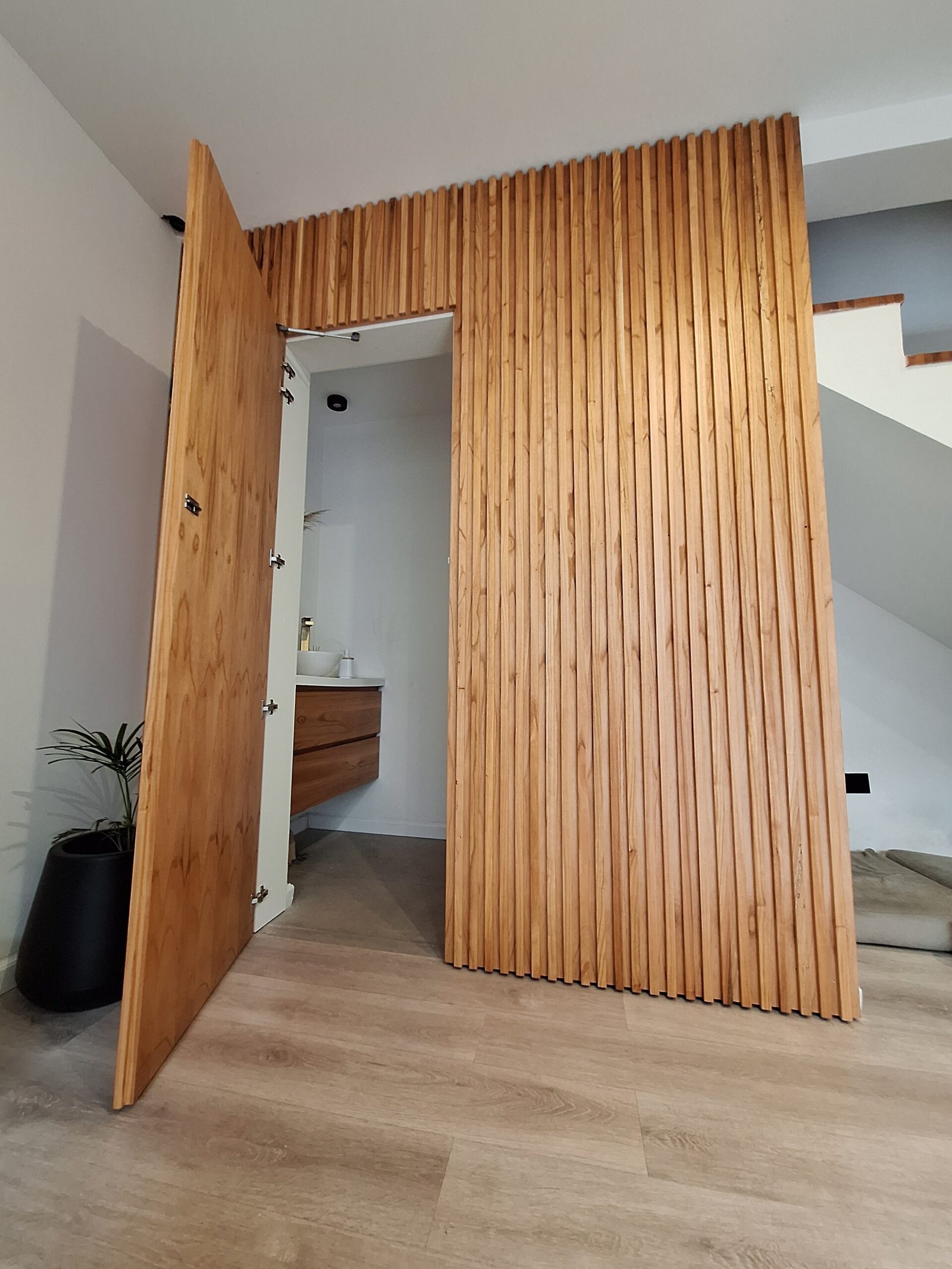 Proyecto de amoblamiento a medida instalado por IBIRÁ